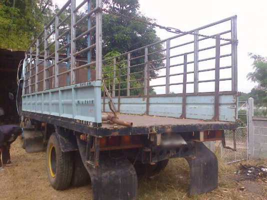 ขายหกล้อ Isuzu FTR เครื่อง 6BD1 - 165 แรง ยาง 8.25 กระบะไม่ดั๊มพ์ยาว 5 เมตร รถห้าง ทะเบียนพร้อม ขายหกล้อ Isuzu FTR เครื่อง 6BD1 - 165 แรง ยาง 8.25 กระบะไม่ดั๊มพ์ยาว 5 เมตร รถห้าง ทะเบียนพร้อม