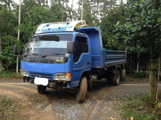 รถอีซูซุ 6 ล้อดั้ม 150 แรงม้า ปี 48 สนใจติดต่อ 081 - 6079515 รถอีซูซุ 6 ล้อดั้ม 150 แรงม้า ปี 48 สนใจติดต่อ 081 - 6079515