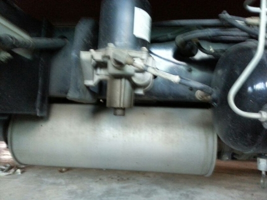 รถอีซูซุ 6 ล้อ ( ไม่ดั้ม ) 175 แรงม้า ปี 54 ( รถวิ่ง 15,xxx กม. ) สนใจติดต่อ 081 - 6079515 รถอีซูซุ 6 ล้อ ( ไม่ดั้ม ) 175 แรงม้า ปี 54 ( รถวิ่ง 15,xxx กม. ) สนใจติดต่อ 081 - 6079515