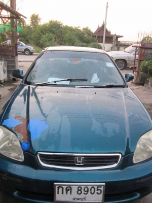 ขาย HONDA CIVIC VTI-L M/T เครื่อง1.6 ปี96 สีเขียว