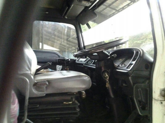 รถอิซูซุ 10 ล้อ หัวลาก 270 แรงม้า ปี 40 สนใจติดต่อ 081 - 6079515 รถอิซูซุ 10 ล้อ หัวลาก 270 แรงม้า ปี 40 สนใจติดต่อ 081 - 6079515