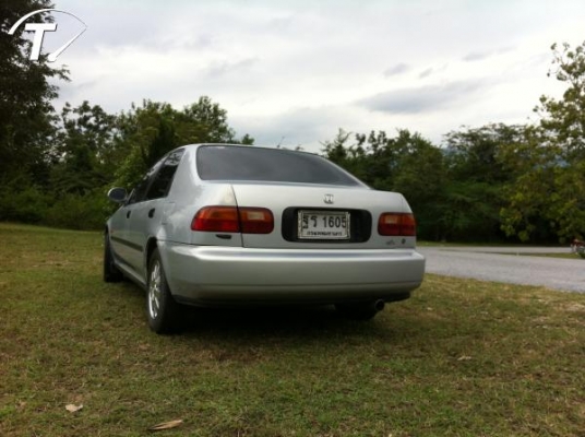 เดิมมากๆครับ เครื่องและเลขตัวถังตรงกัน มีประกันชั้น 3 ภาษี 57 หน้าหลังเดิมที่สุด ไมล์แสนต้นเองครับ