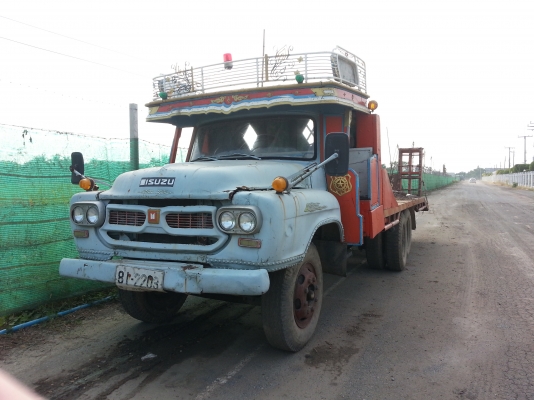 ขายเทย์เลอร์ isuzu หน้ายาว 10 ล้อ