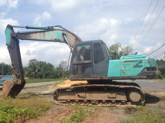 ขายแบคโฮKOBELCO200-3ยูตานิสนใจโทร0819701072 ขายแบคโฮKOBELCO200-3ยูตานิสนใจโทร0819701072