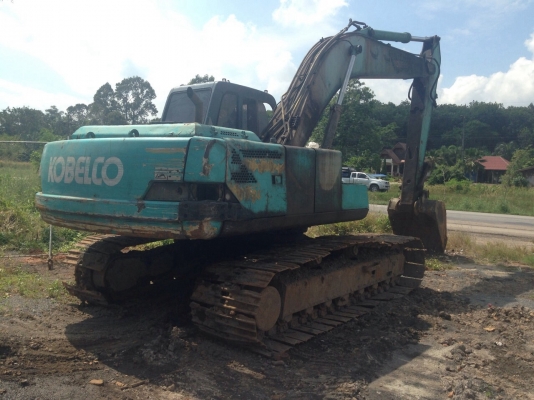 ขายแบคโฮKOBELCO200-3ยูตานิสนใจโทร0819701072 ขายแบคโฮKOBELCO200-3ยูตานิสนใจโทร0819701072