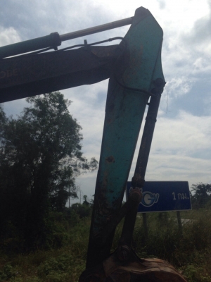 ขายแบคโฮKOBELCO200-3ยูตานิสนใจโทร0819701072