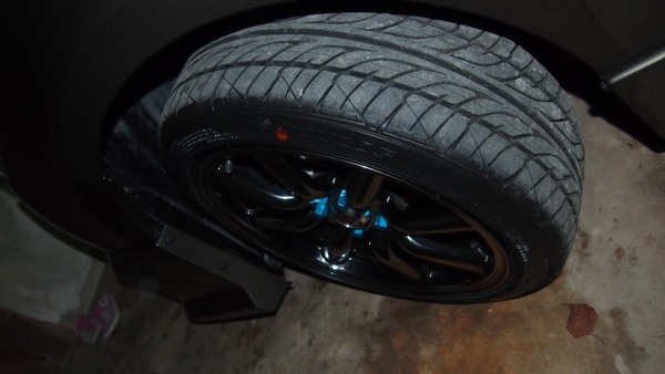 ขายยาง Dunlop Lm703 205 45 r17 สภาพ99\% วิ่ง100กว่าโล