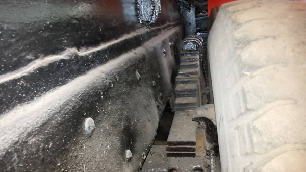 **580,000 บ.ต่อรอง**ขาย 10ล้อ2เพลาดั๊ม ISUZU JCM คัสซี309 6BD1 165HP เครื่องแน่นแรง อึด ช่วงล่างดีคัสซีบิวด์มาใหม่ สโลวกลาง กระบะสีใหม่ 2เพลาเดิม ดั๊มดีไม่มียุบ หัวเก๋งเดิมปะผุพื้นแล้ว ภายในดีคอนโซลครบ ยางดี10เส้น พร้อมใช้ พร้อมลุยงาน เอกสารม.79 ราคาต่อรอ