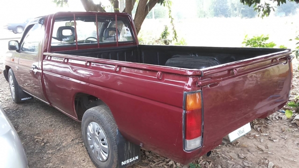 ***ขายแล้วครับขอบคุณ Truck2hand ขายบิ๊กเอ็มตอนเดียวสวยๆ BIG-M BD25 ฝาแดงจอโค้ง ปี39/96 เครื่องแรง แน่น อึด ทน ช่วงล่างปึ๊กไม่มีส่าย คัสซีสวยไม่ปะไม่ดาม กระบะสวย พื้นไม่ผุ รถเคลียร์สีแล้ว สวยจัด หัวเก๋งสวยไม่ผุ ภายในคอนโซลครบ ยางดี4เส้น พร้อมใช้ พร้อมลุยงา