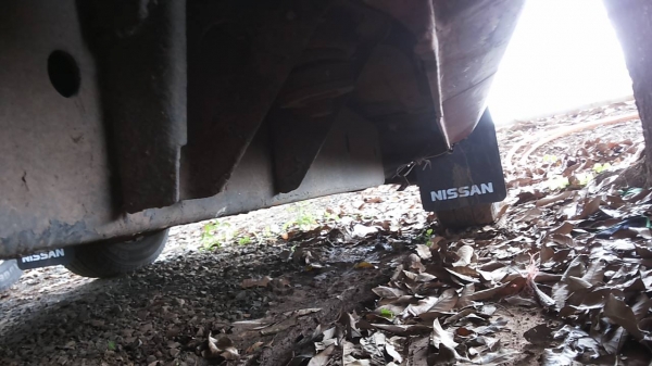 ***ขายแล้วครับขอบคุณ Truck2hand ขายบิ๊กเอ็มตอนเดียวสวยๆ BIG-M BD25 ฝาแดงจอโค้ง ปี39/96 เครื่องแรง แน่น อึด ทน ช่วงล่างปึ๊กไม่มีส่าย คัสซีสวยไม่ปะไม่ดาม กระบะสวย พื้นไม่ผุ รถเคลียร์สีแล้ว สวยจัด หัวเก๋งสวยไม่ผุ ภายในคอนโซลครบ ยางดี4เส้น พร้อมใช้ พร้อมลุยงา