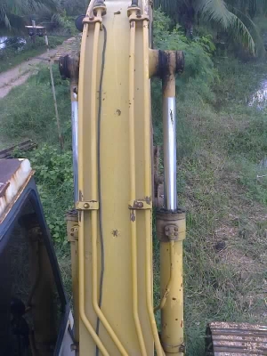 KOMATSU PC120-3  ติดต่อปารวี 0839686255