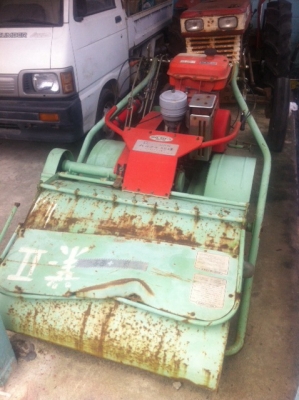 ขายรถตัดหญ้าเดินตามรุ่นใหญ่ ขายรถตัดหญ้าเดินตามรุ่นใหญ่