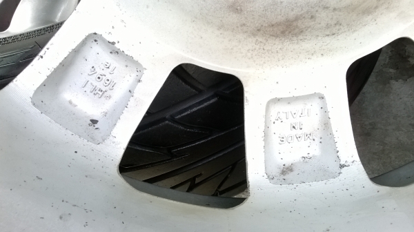 ขายล้อMINIขอบ15เดิมติดรถแท้ชุดละ6500