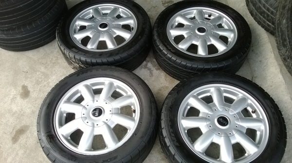 ขายล้อMINIขอบ15เดิมติดรถแท้ชุดละ6500