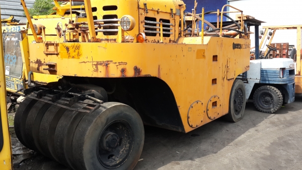 ขายรถบดถนน watanabe 11 ล้อ ตามสภาพครับอยากขายครับต่อราคามาเลยครับ