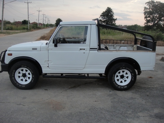 ขอบคุณทีมงาน Truck2Hand ครับ คาริเบี้ยน 4 x 4 ติดแก๊ส  ปี1990