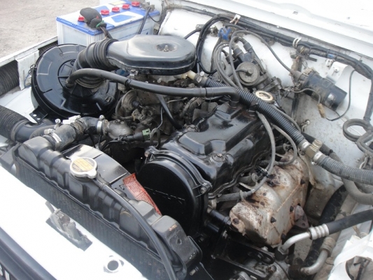 ขอบคุณทีมงาน Truck2Hand ครับ คาริเบี้ยน 4 x 4 ติดแก๊ส  ปี1990