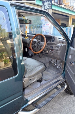 ISUZU MU JAPAN 3.1 4WD ตัวนอก ช่วงสั้น คอยล์สปริง