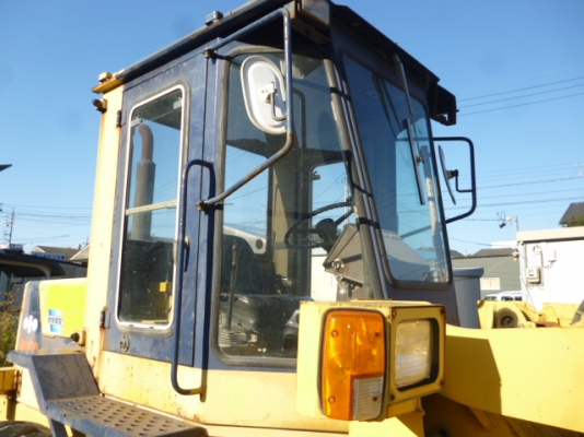 Komatsu WA100-1 SN: 33999 นำเข้าจากญี่ปุ่น ถึงไทยปลายเดือนธันวาคน นี้