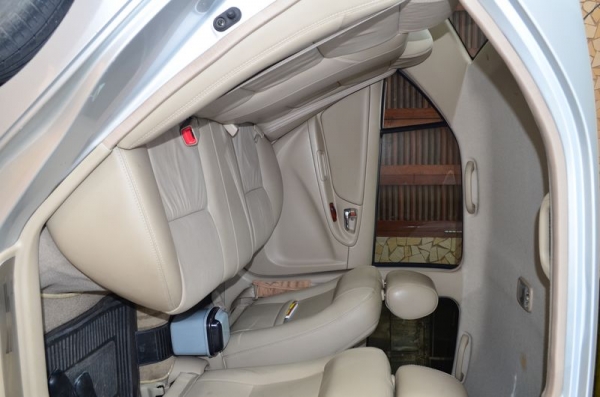 VIOS ตัว TOP สุด A/T ABS AIRBAG ติด NGV 2ระบบ