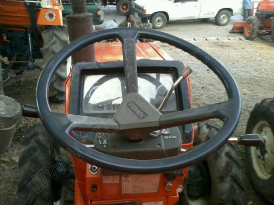 รถไถ ยี่ห้อ KUBOTA L1-24 รถไถ ยี่ห้อ KUBOTA L1-24