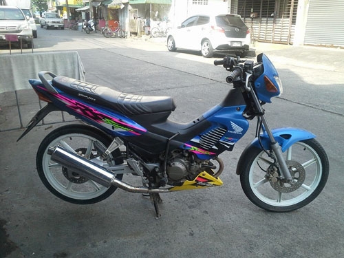 Sonic ปี 46 ล้อแม็ค รถบ้าน เอกสารครบ ขับกลับบ้านได้ชิลๆเลยจ้า