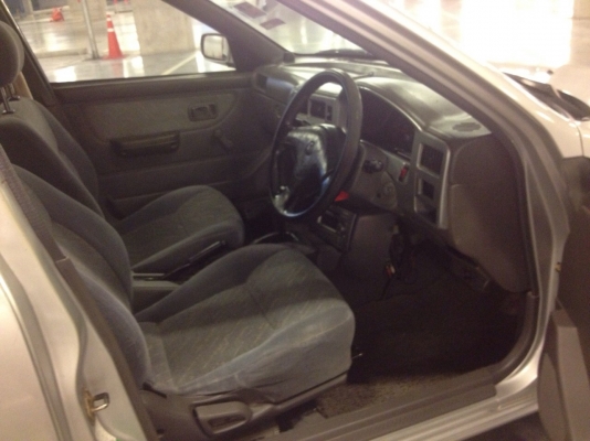 ขาย NISSAN NV WING ROAD สีบรอนเงิน ปี01 เครื่อง 1600 เกียร์AT