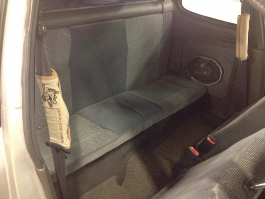 ขาย NISSAN NV WING ROAD สีบรอนเงิน ปี01 เครื่อง 1600 เกียร์AT