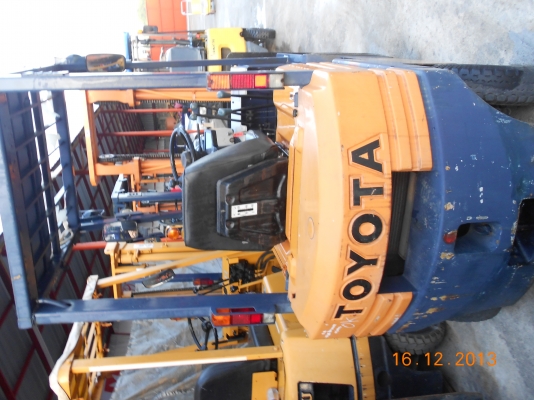 ขายถูก รถยกโฟล์คลิฟ 1.5 ตัน โตโยต้าเก่านอก พร้อมใช้งาน