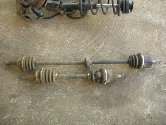 ขายเพลาขับแชมป์ 1 คู้ ถูกๆดีๆ1800