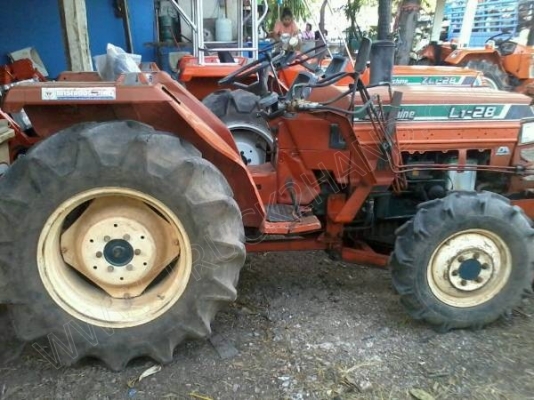 รถไถ ยี่ห้อ KUBOTA ZL1-28