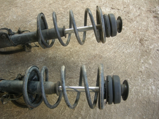 ขายโช๊คหน้าแชมป์ทั้งชุด 1 คู้ ราคา2000ดีๆ ขายโช๊คหน้าแชมป์ทั้งชุด 1 คู้ ราคา2000ดีๆ