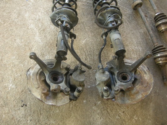 ขายโช๊คหน้าแชมป์ทั้งชุด 1 คู้ ราคา2000ดีๆ ขายโช๊คหน้าแชมป์ทั้งชุด 1 คู้ ราคา2000ดีๆ