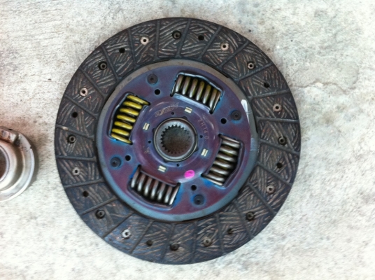 ขายชุดครัชเดิมสตราด้า 4d56