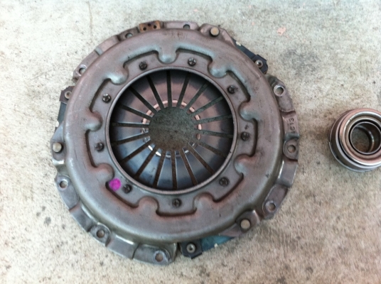 ขายชุดครัชเดิมสตราด้า 4d56