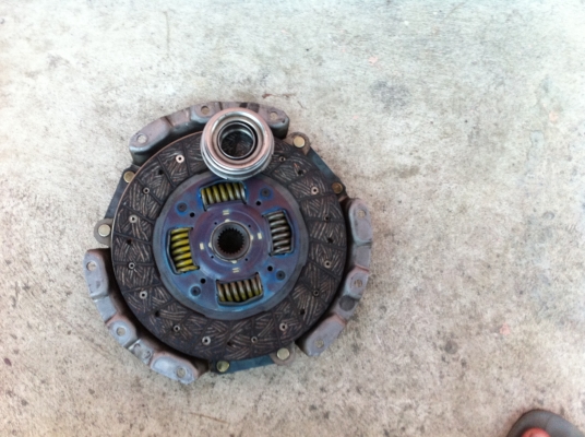 ขายชุดครัชเดิมสตราด้า 4d56