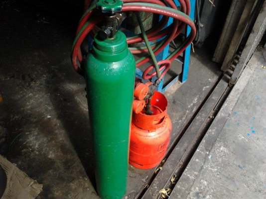 ขายชุดเชื่อมแก๊ส 2.200 บาท