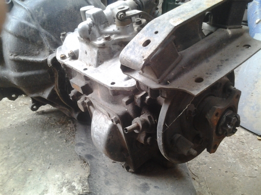 ขายตามสภาพเกียร์มิตซู115เคนเตอร์หลุดเกียร์3ลดเหลือ4800บาท