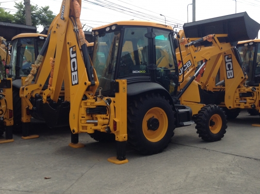 ขายรถตักหน้าขุดหลัง JCB ของใหม่นำเข้าจากประเทศอังกฤษทั้งคัน