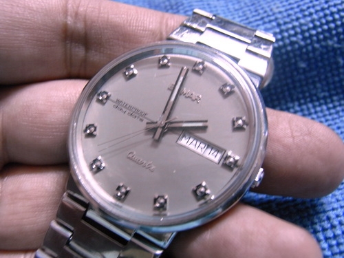 16ธ.ย.((น้าเล็ก)) นำเสนอนาฬิกา ข้อมือ หลายเรือน