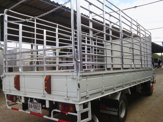 6 ล้อกลาง *EURO.2*  ISUZU NQR 175 แรงม้า *คอมมอนเรว* ยาว 5.50 ม. * รถสวยเดิม *รถห้างแท้*