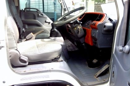 6 ล้อกลาง *EURO.2*  ISUZU NQR 175 แรงม้า *คอมมอนเรว* ยาว 5.50 ม. * รถสวยเดิม *รถห้างแท้*