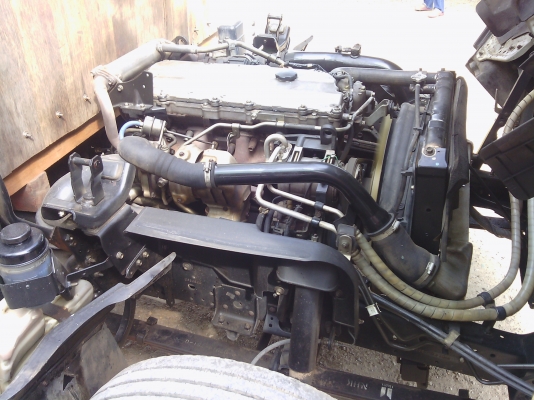 6 ล้อกลาง *EURO.2*  ISUZU NQR 175 แรงม้า *คอมมอนเรว* ยาว 5.50 ม. * รถสวยเดิม *รถห้างแท้*