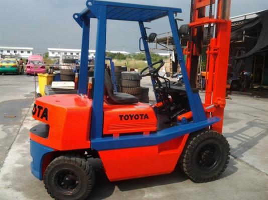 รถยก TOYOTA 4FD20 ดีเซล เสา3เมตร เกียร์ธรรมดา พร้อมใช้ 110000 เอาไปเลย