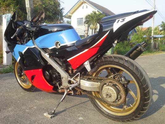 Honda vfr400cc.nc24ทะเบียนเล่มเขียวลดเหลือ49000เข้ามารับรถไปเลย