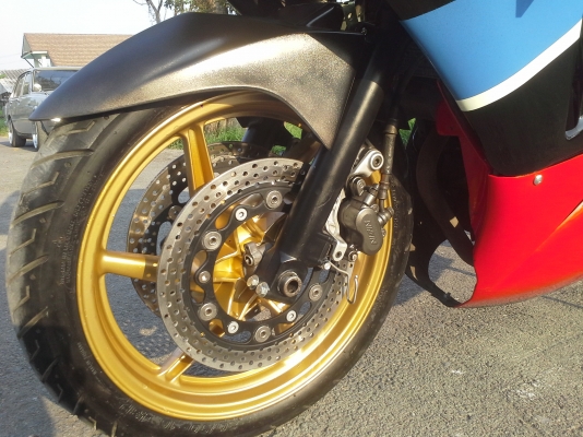 Honda vfr400cc.nc24ทะเบียนเล่มเขียวลดเหลือ49000เข้ามารับรถไปเลย