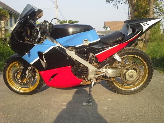 Honda vfr400cc.nc24ทะเบียนเล่มเขียวลดเหลือ49000เข้ามารับรถไปเลย