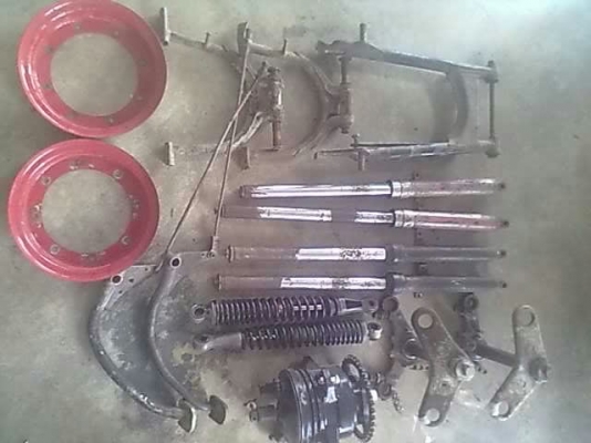 ขายเครื่องชิบปี้ 4 เกียร์ คลัตล์มือ อะไหล่ชิบปี้ ชุดล้อถูกๆ ขายเครื่องชิบปี้ 4 เกียร์ คลัตล์มือ อะไหล่ชิบปี้ ชุดล้อถูกๆ