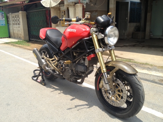 ขาย ducati m900หัวฉีด ปี2002แต่งเพียบ inv.