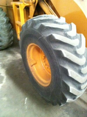 ขาย ! รถตัก(ล้อยาง) นำเข้ามือสอง KOMATSU รุ่น 510 /  14518